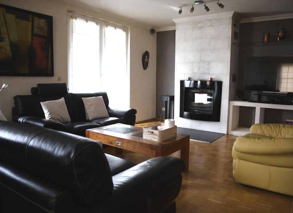 Cozy 3 Bedroom House With 11 Kw Electric Car Charger Hesperange Экстерьер фото