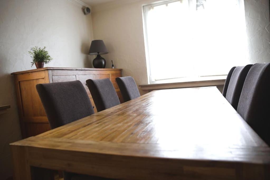 Cozy 3 Bedroom House With 11 Kw Electric Car Charger Hesperange Экстерьер фото